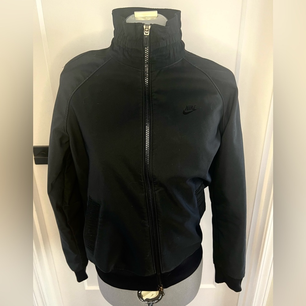 NIKE Woman’s Black Zip-Up Jacket - Size Small